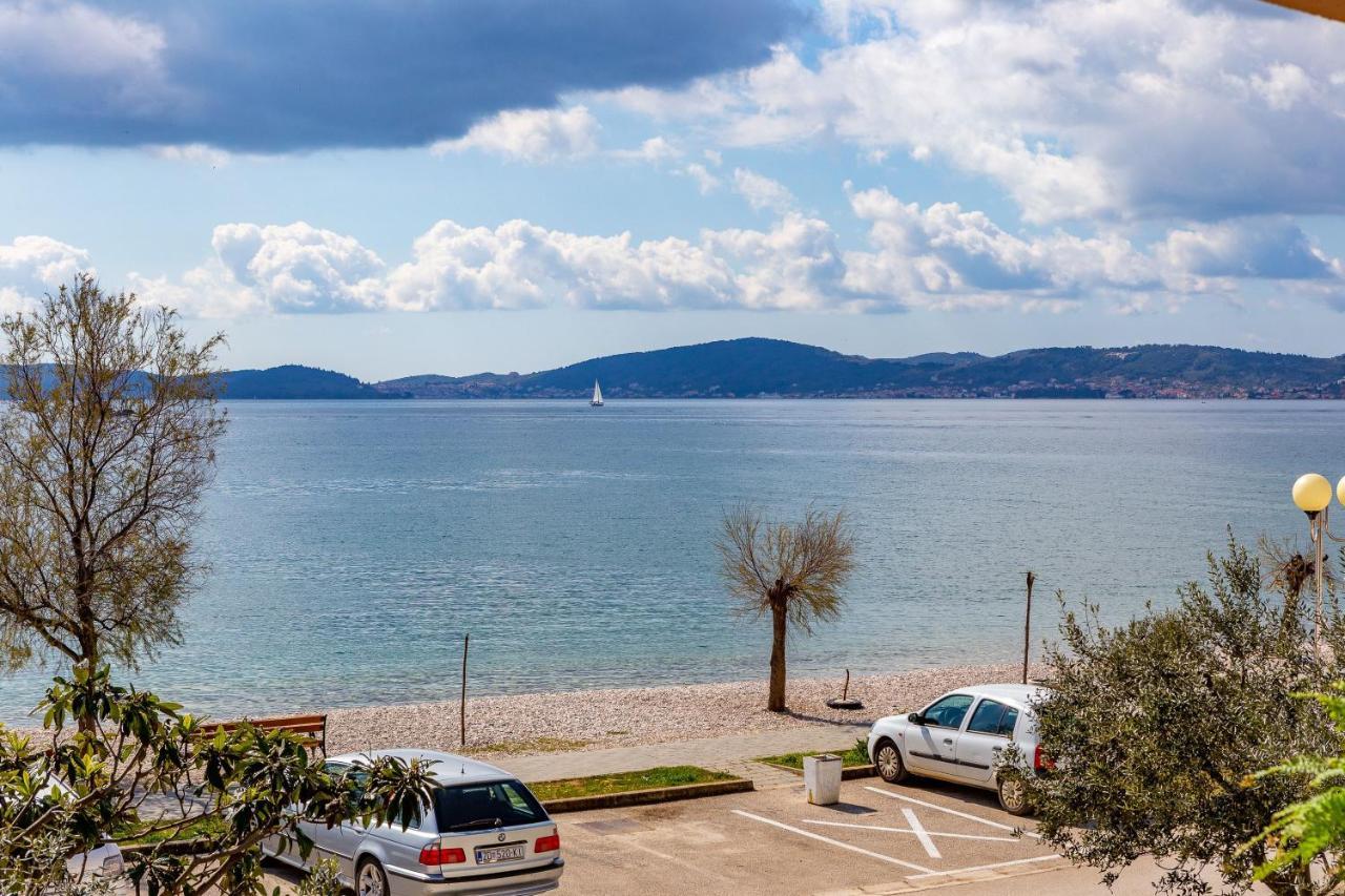 Mare-More Studio W Balcony And Beach Front And View Zadar Exteriör bild