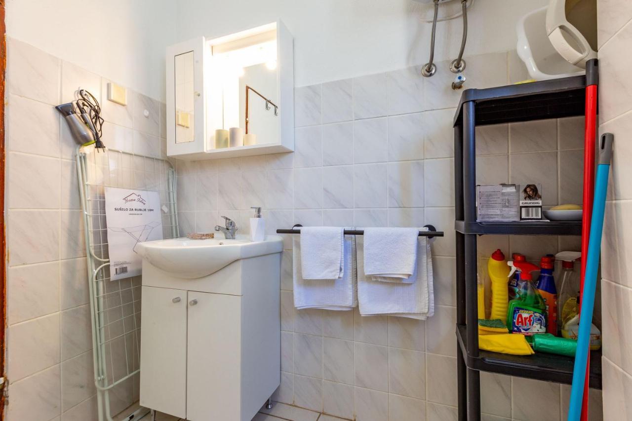 Mare-More Studio W Balcony And Beach Front And View Zadar Exteriör bild